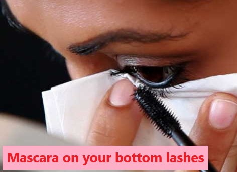 mascara on your bottom lashes